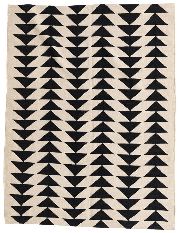Detail image of 5' 9 x 7' 6 Hand Woven Kilim Modern Wool Rug