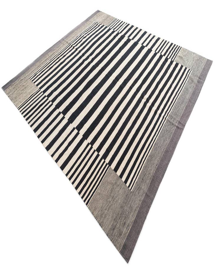 Detail image of 8' 6 x 9' 3  Hand Woven Kilim Modern Wool Rug