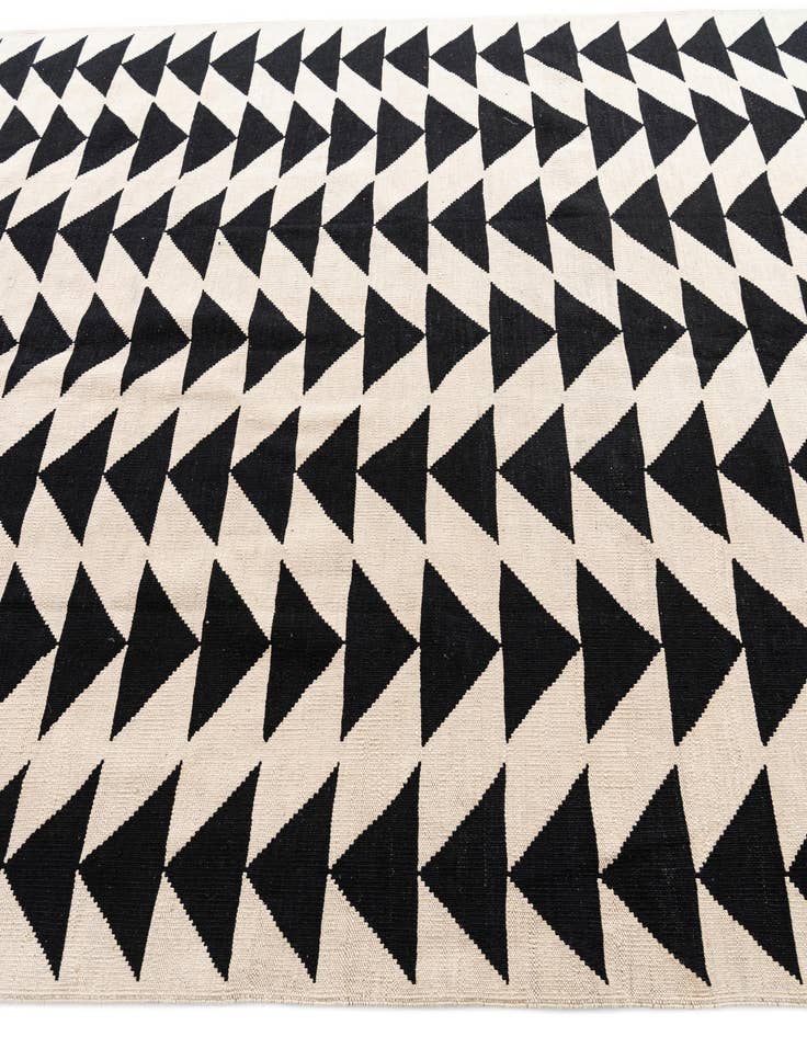 Detail image of 6' 8 x 9' 6  Hand Woven Kilim Modern Wool Rug