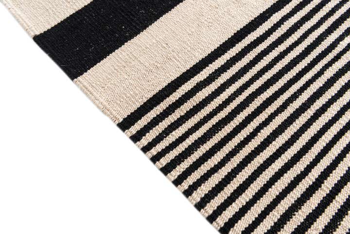 6' 7 x 9' 9 Hand Woven Kilim Modern Wool Rug