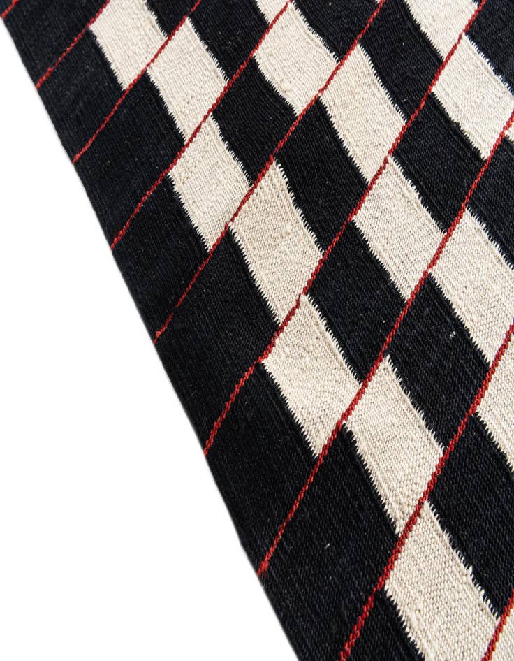 Detail image of 5' 8 x 7' 8  Hand Woven Kilim Modern Wool Rug