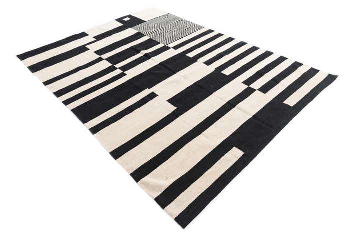 5' 7 x 7' 9 Hand Woven Kilim Modern Wool Rug