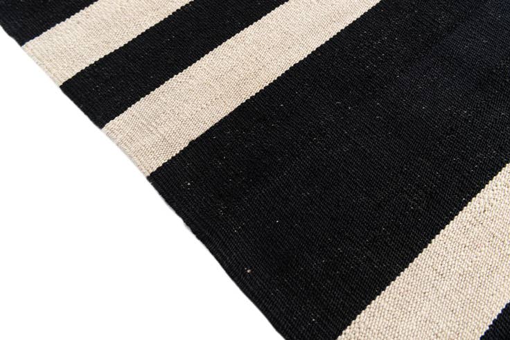 Detail image of 5' 7 x 7' 9 Hand Woven Kilim Modern Wool Rug