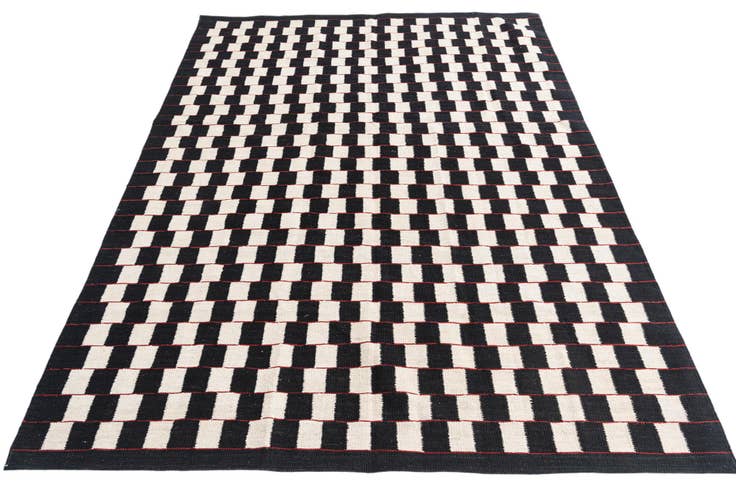 Detail image of 5' 9 x 7' 8 Hand Woven Kilim Modern Wool Rug