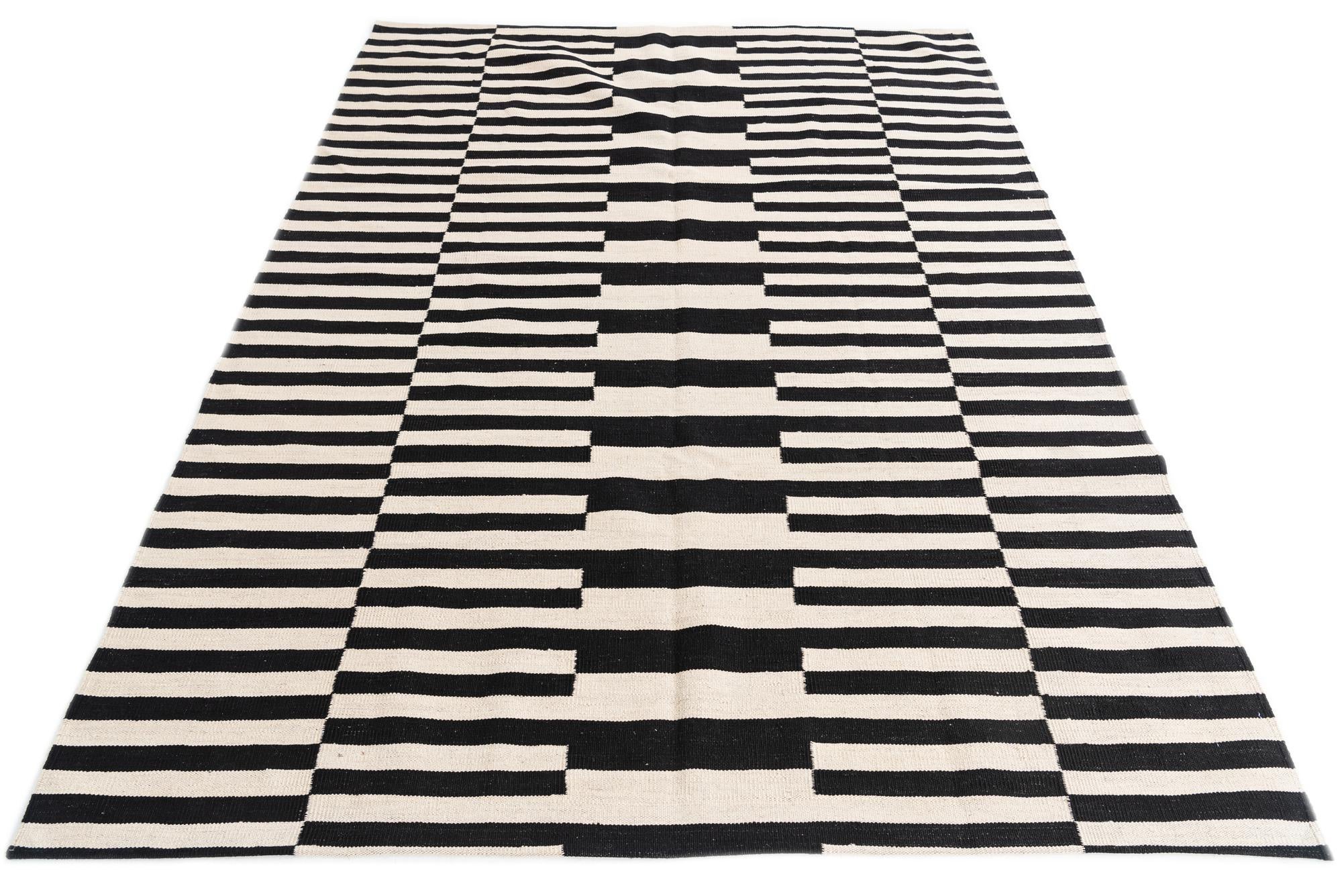 5' 9 x 7' 9 Hand Woven Kilim Modern Wool Rug