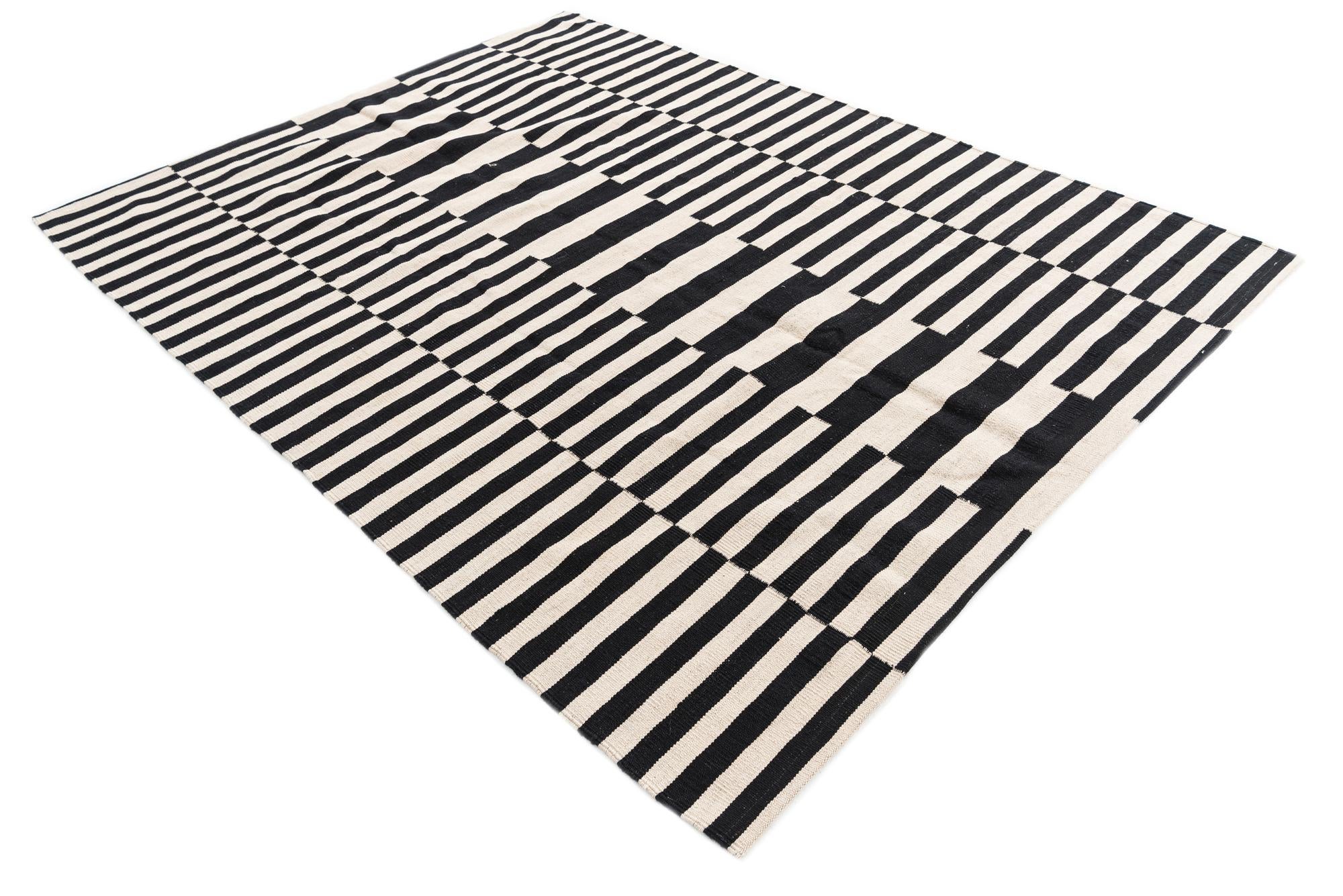 5' 8 x 7' 7 Hand Woven Kilim Modern Wool Rug