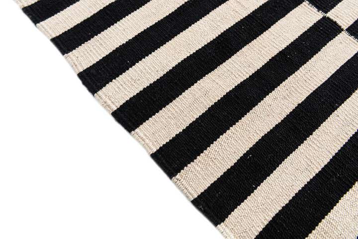 5' 8 x 7' 7 Hand Woven Kilim Modern Wool Rug