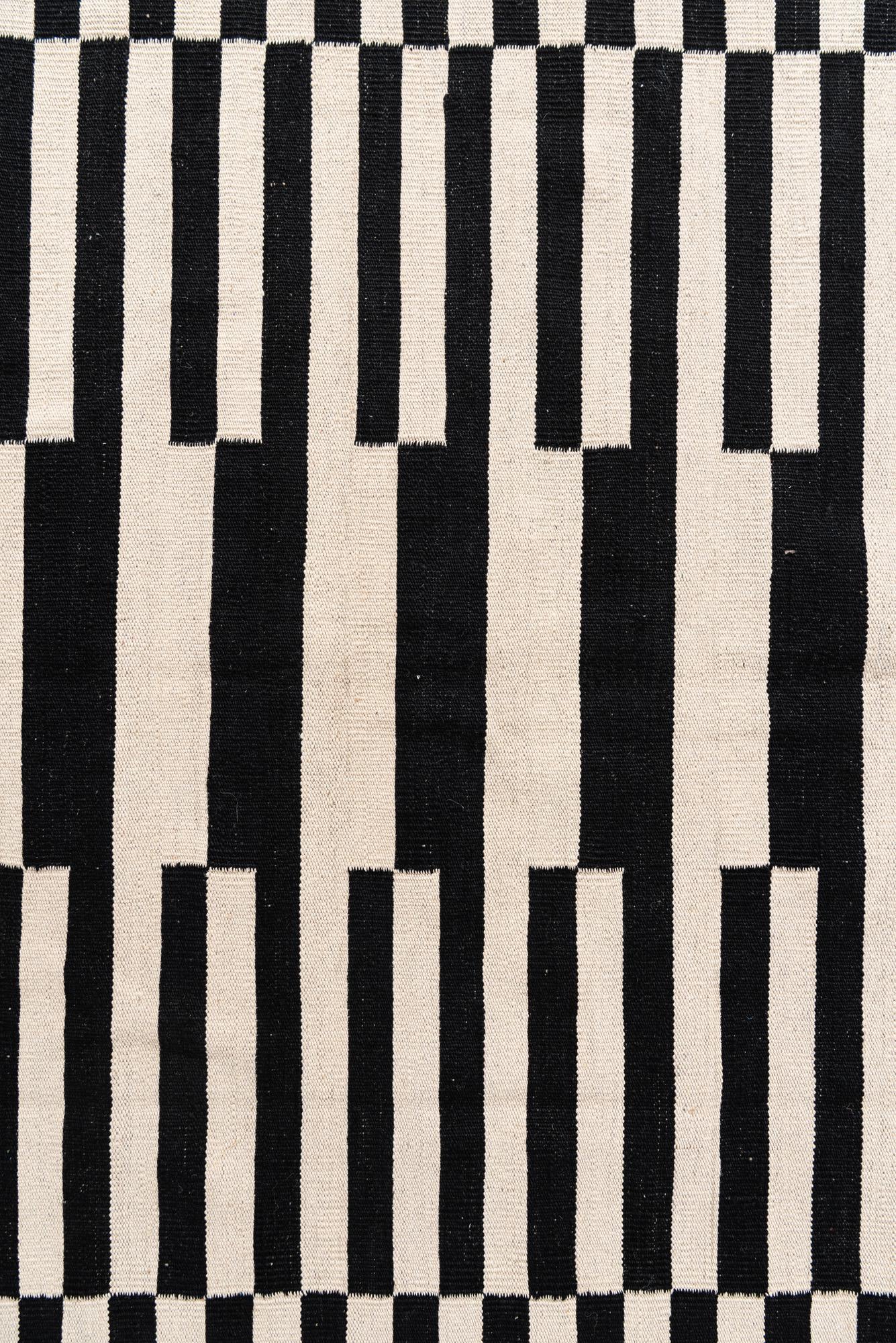 5' 8 x 7' 7 Hand Woven Kilim Modern Wool Rug