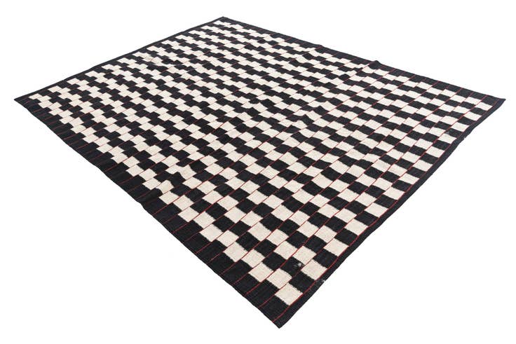 Detail image of 5' 10 x 7' 6 Hand Woven Kilim Modern Wool Rug