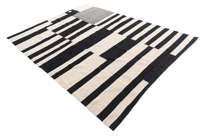 5' 10 x 7' 8 Hand Woven Kilim Modern Wool Rug