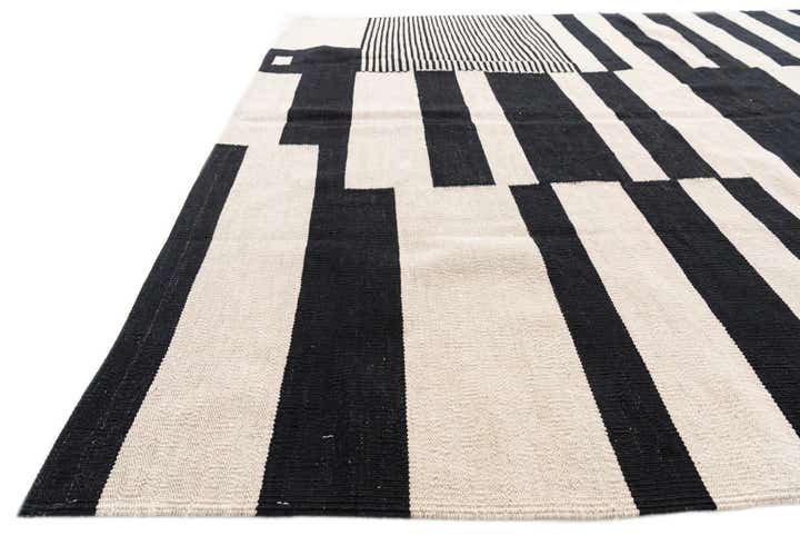 5' 10 x 7' 8 Hand Woven Kilim Modern Wool Rug