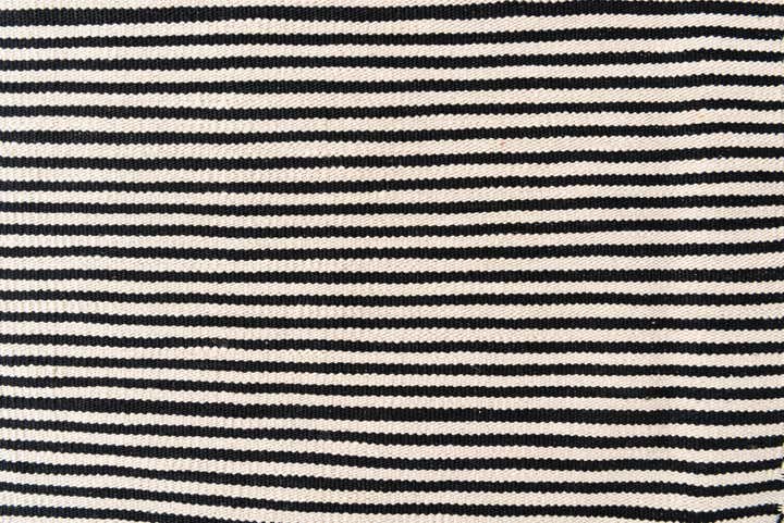 5' 10 x 7' 8 Hand Woven Kilim Modern Wool Rug