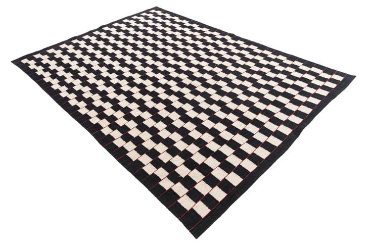 Detail image of 5' 7 x 7' 8 Hand Woven Kilim Modern Wool Rug