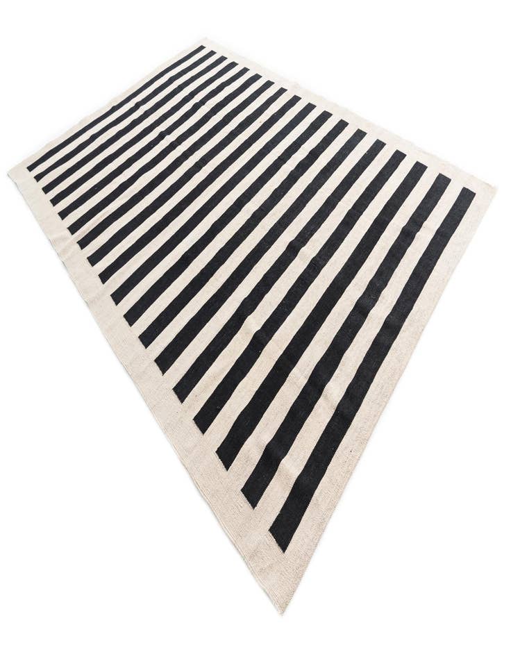 Detail image of 6' 9 x 9' 7  Hand Woven Kilim Modern Wool Rug