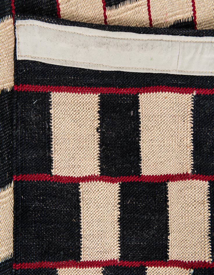 Detail image of 5' 1 x 6' 2  Hand Woven Kilim Modern Wool Rug