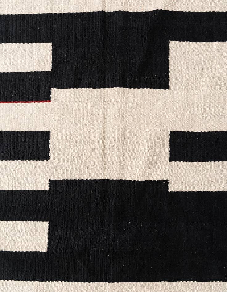 Detail image of 5' 8 x 7' 9  Hand Woven Kilim Modern Wool Rug