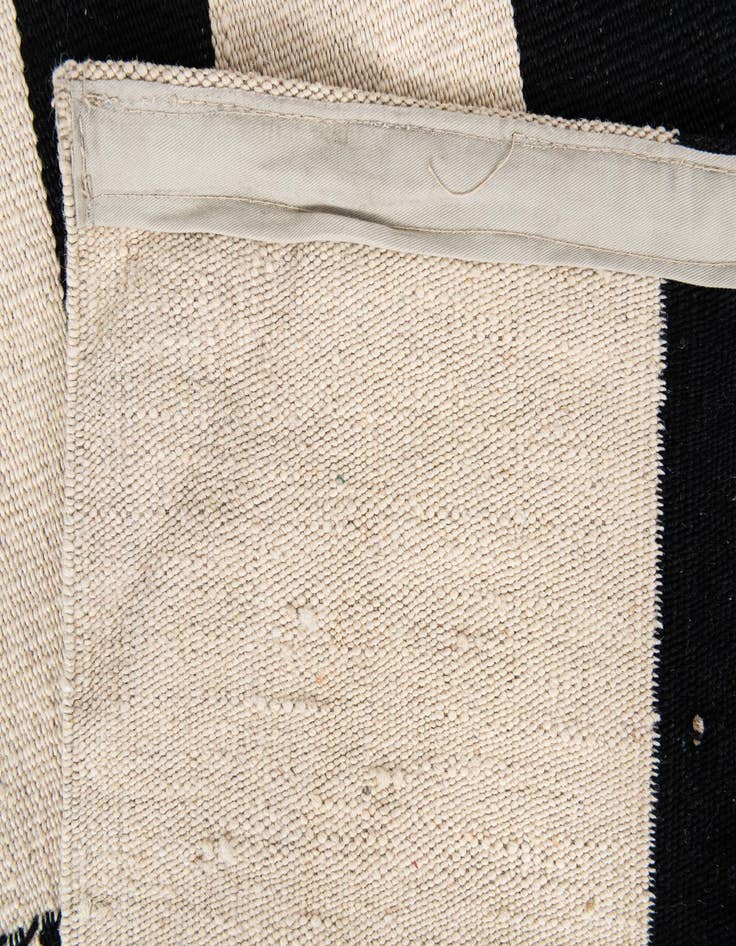 Detail image of 5' 8 x 7' 9  Hand Woven Kilim Modern Wool Rug