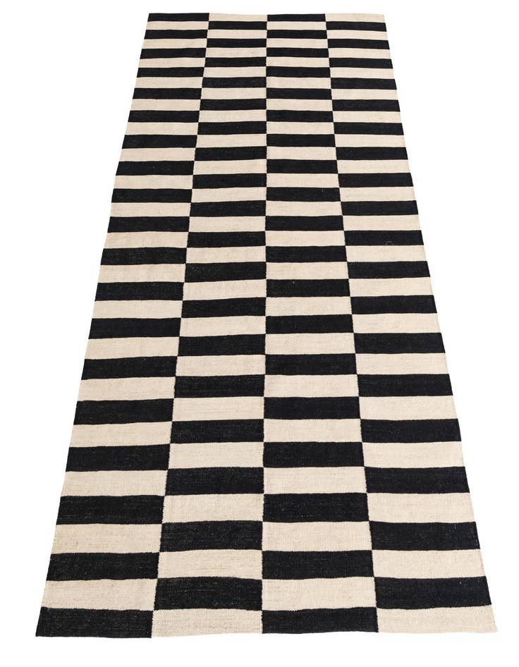 Detail image of 5' 7 x 7' 9  Hand Woven Kilim Modern Wool Rug