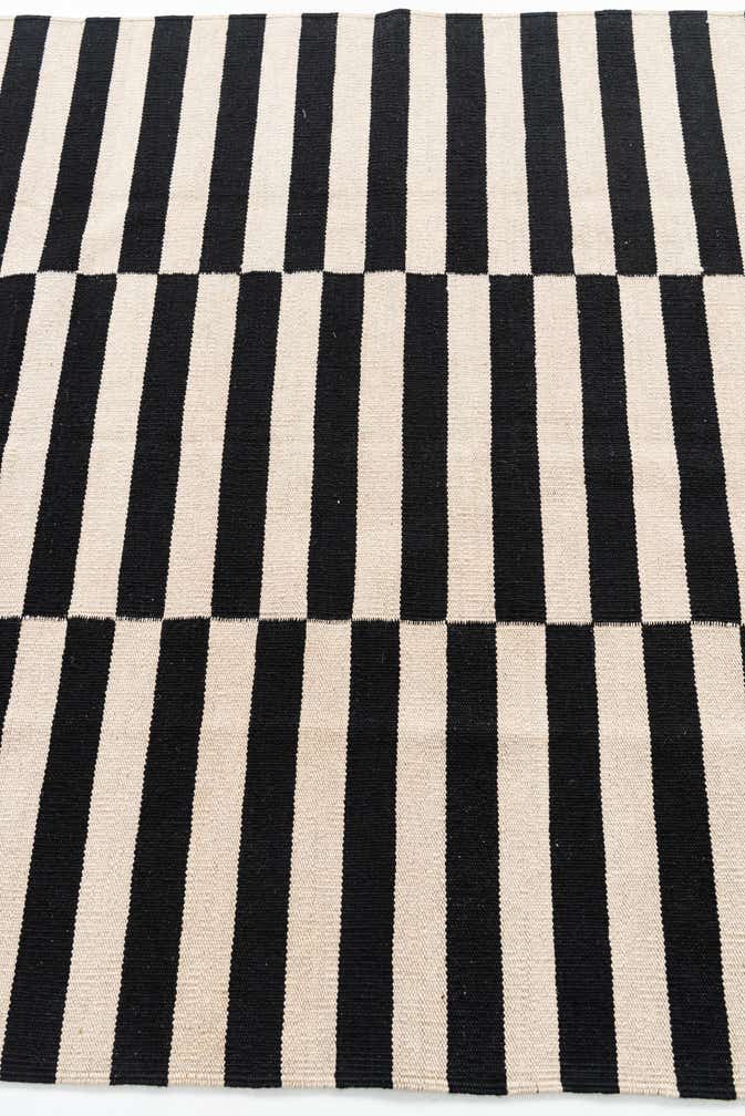 5' 7 x 7' 9 Hand Woven Kilim Modern Wool Rug