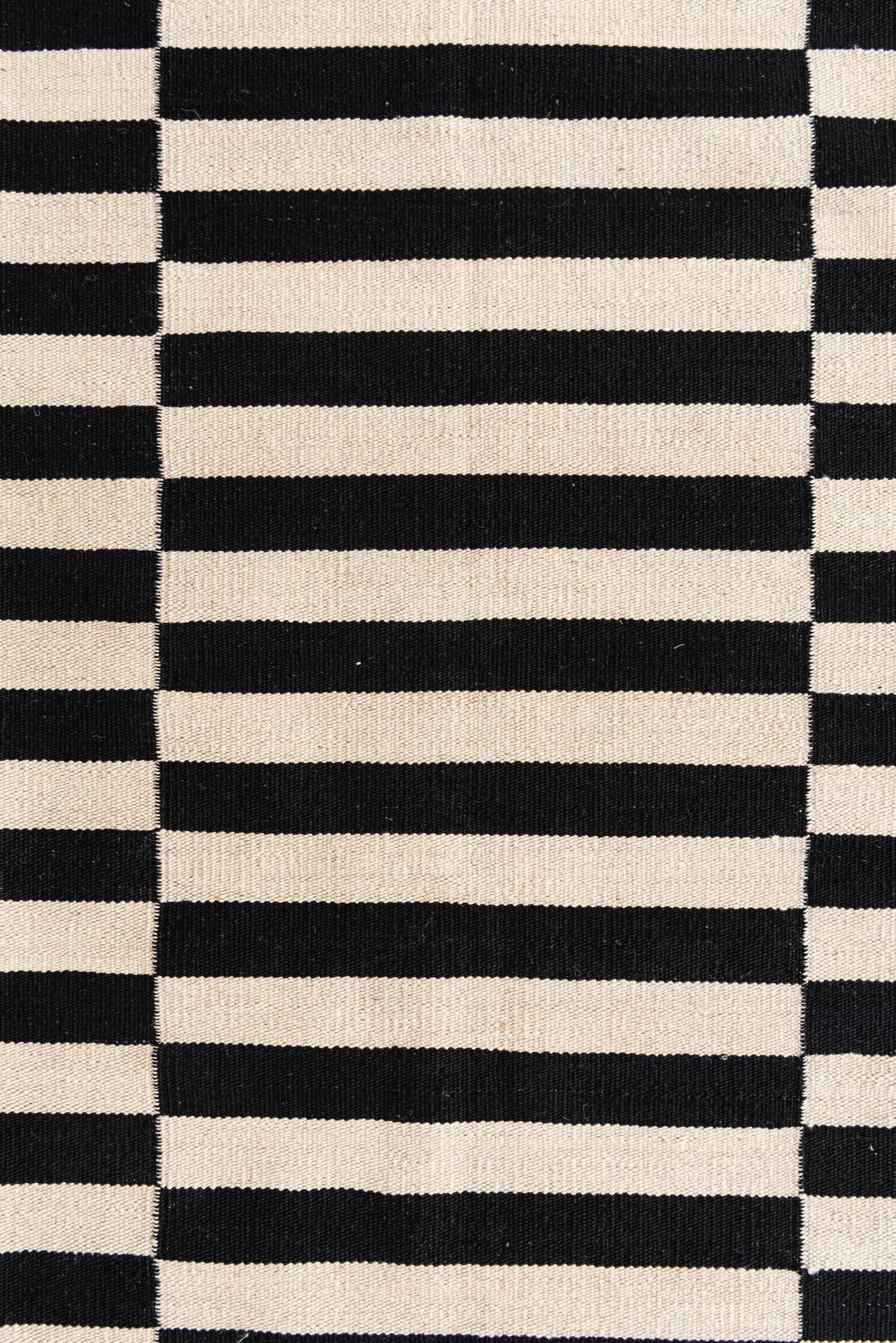 5' 8 x 7' 10 Hand Woven Kilim Modern Wool Rug
