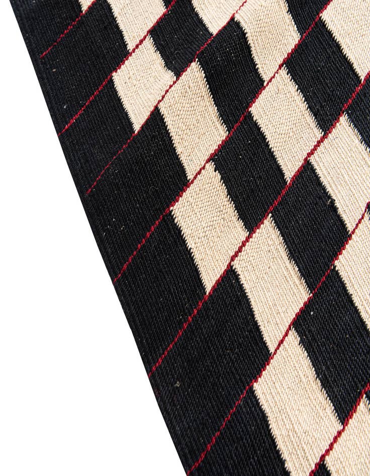 Detail image of 4' 10 x 6' 5  Hand Woven Kilim Modern Wool Rug