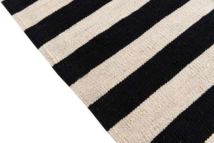 5' 7 x 7' 9 Hand Woven Kilim Modern Wool Rug