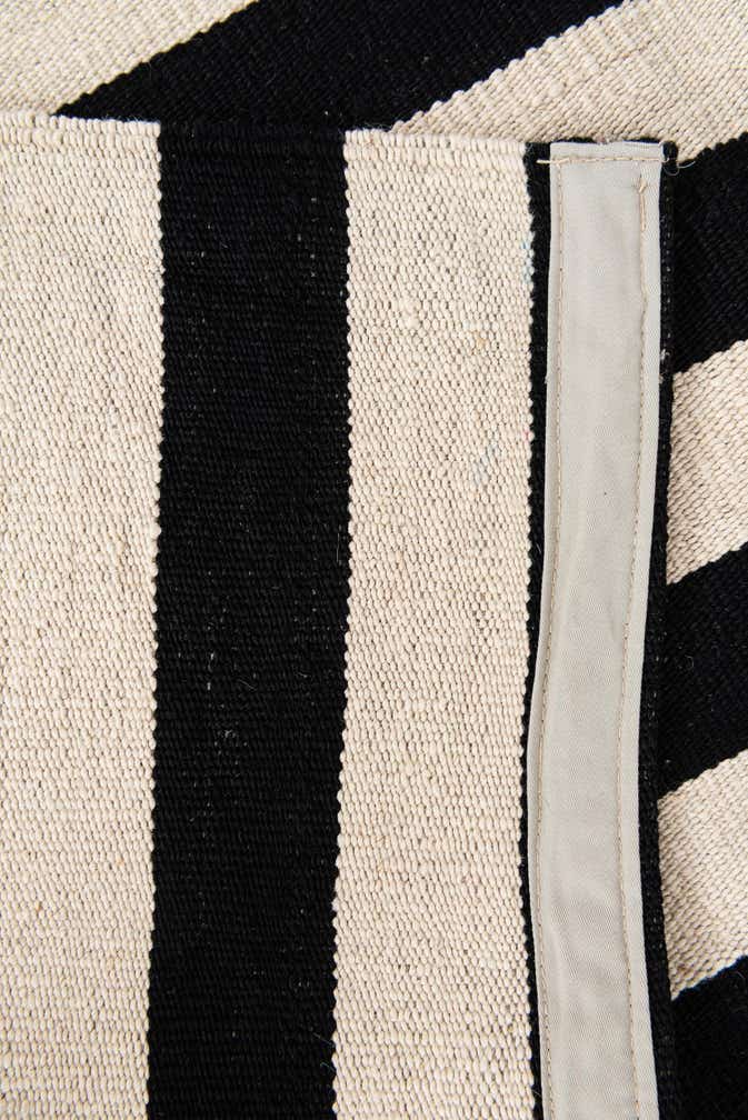 5' 7 x 7' 9 Hand Woven Kilim Modern Wool Rug