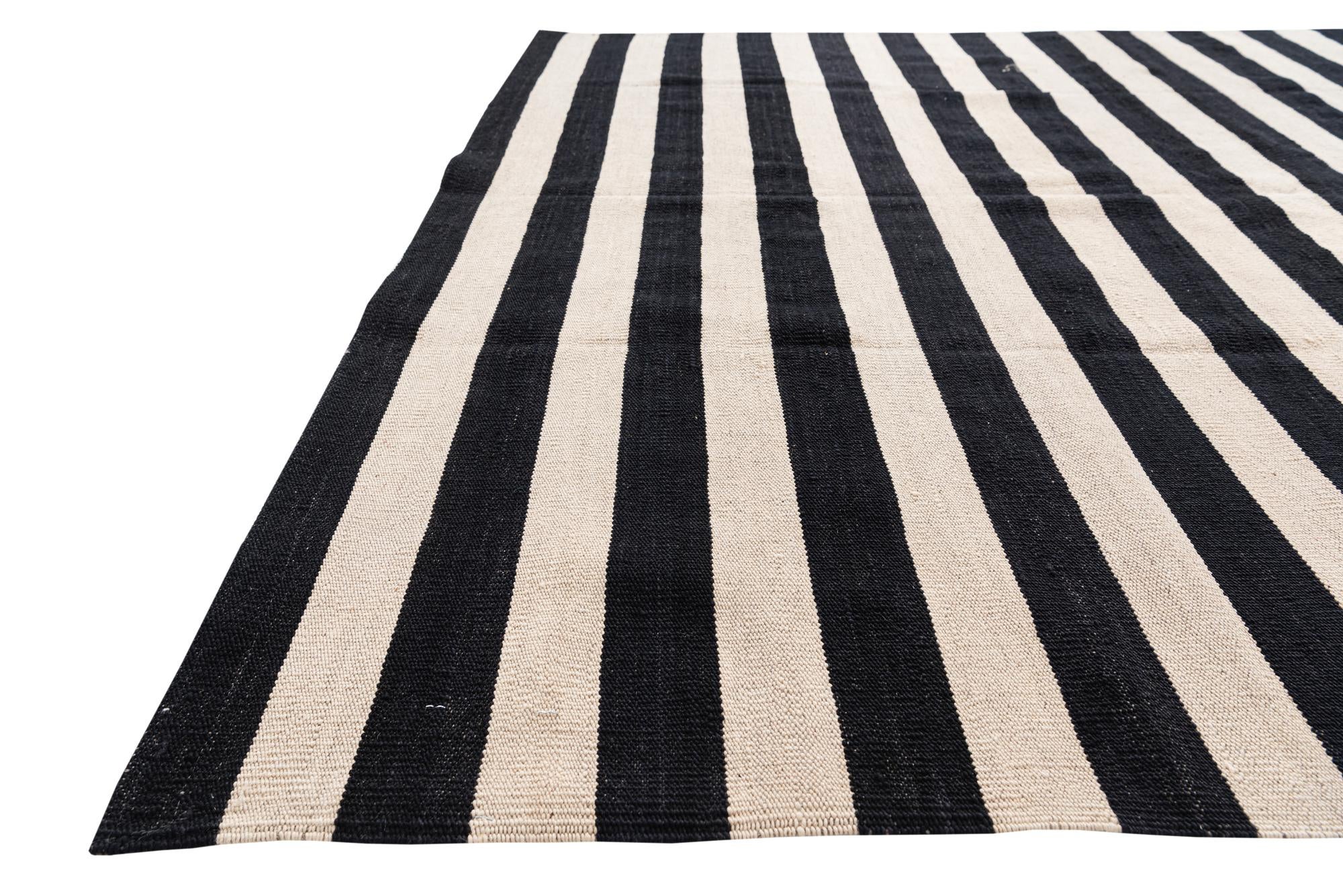 5' 8 x 7' 10 Hand Woven Kilim Modern Wool Rug