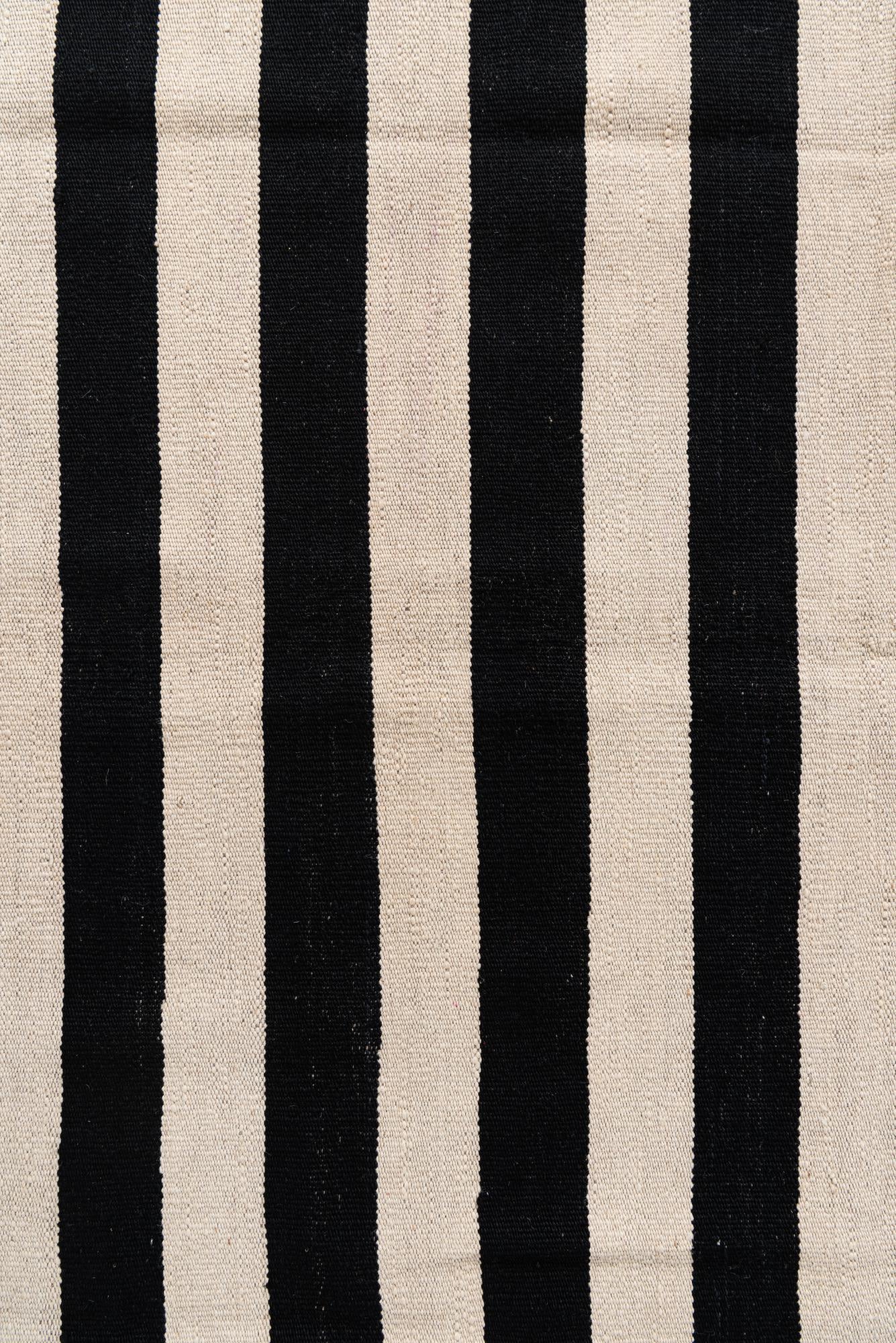 5' 5 x 8' Hand Woven Kilim Modern Wool Rug