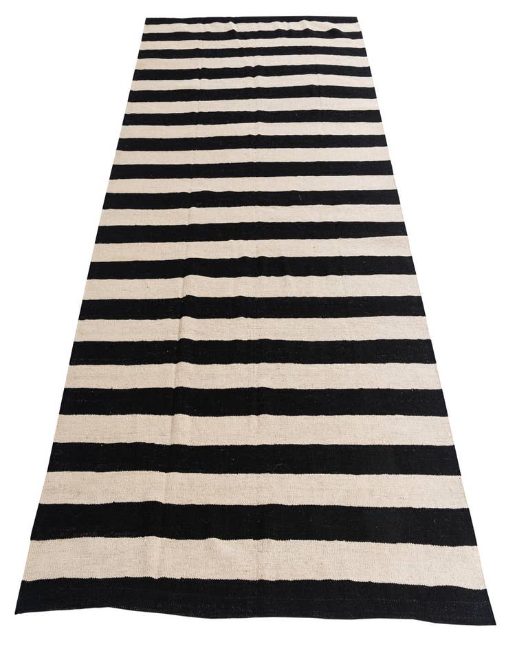 Detail image of 5' 6 x 8' 2  Hand Woven Kilim Modern Wool Rug