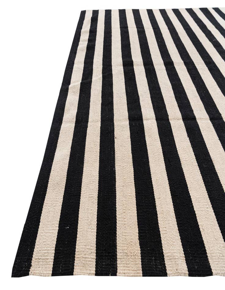 Detail image of 5' 6 x 8' 2  Hand Woven Kilim Modern Wool Rug