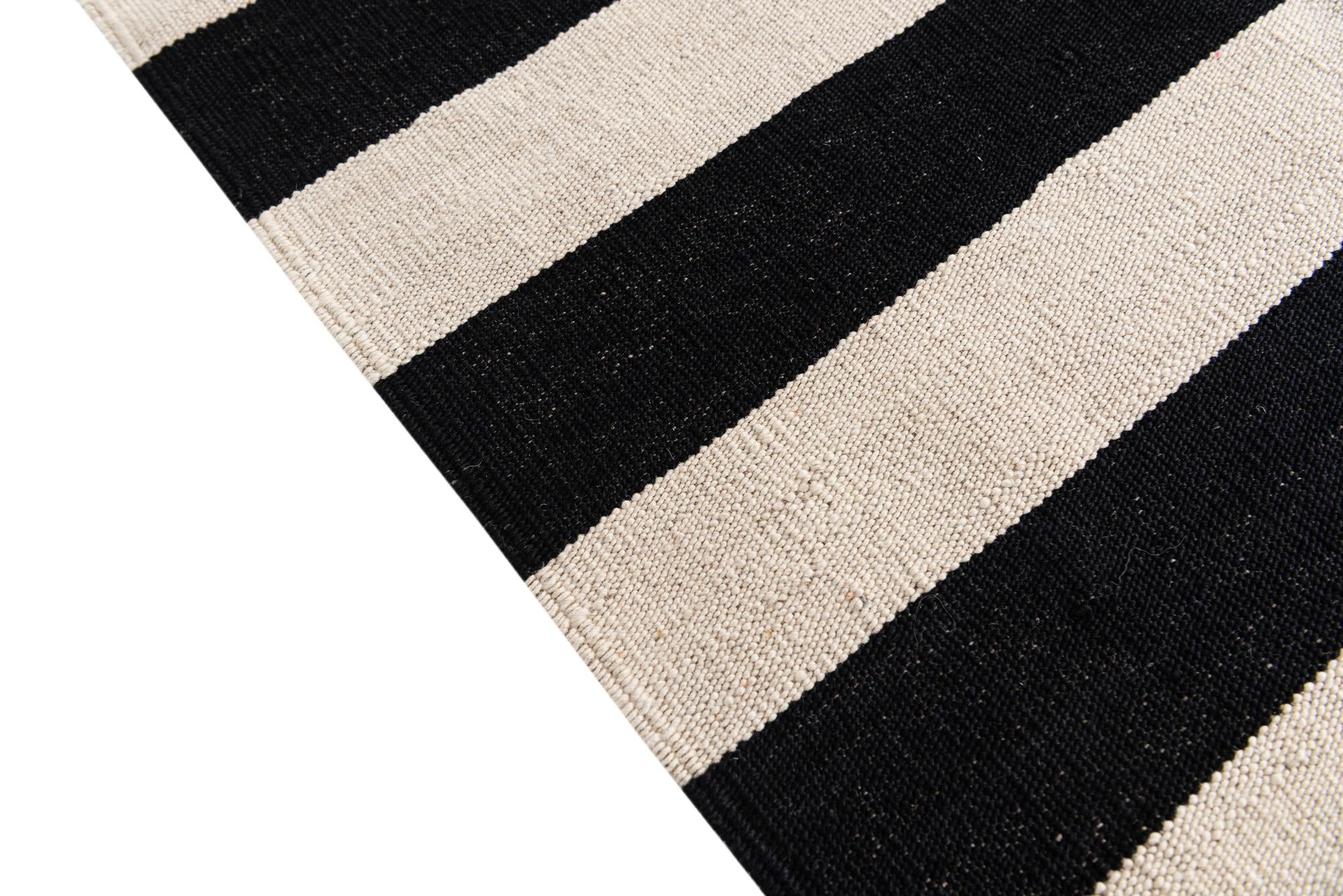 6' 7 x 9' 9 Hand Woven Kilim Modern Wool Rug