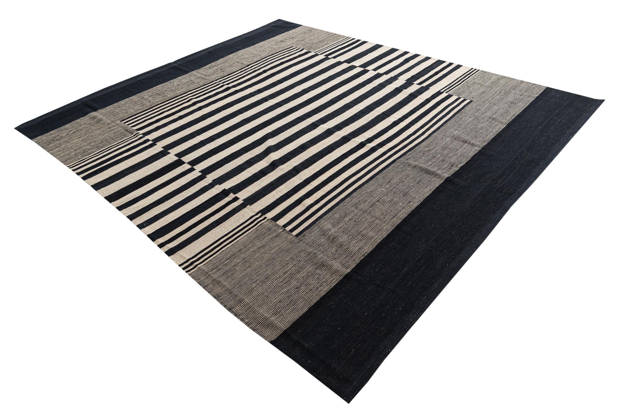 8' 3 x 9' 6 Hand Woven Kilim Modern Wool Rug