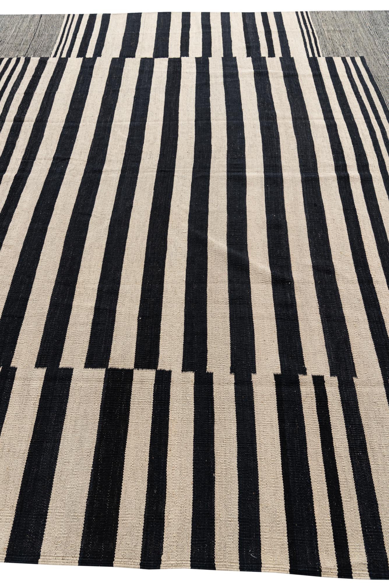 8' 3 x 9' 6 Hand Woven Kilim Modern Wool Rug