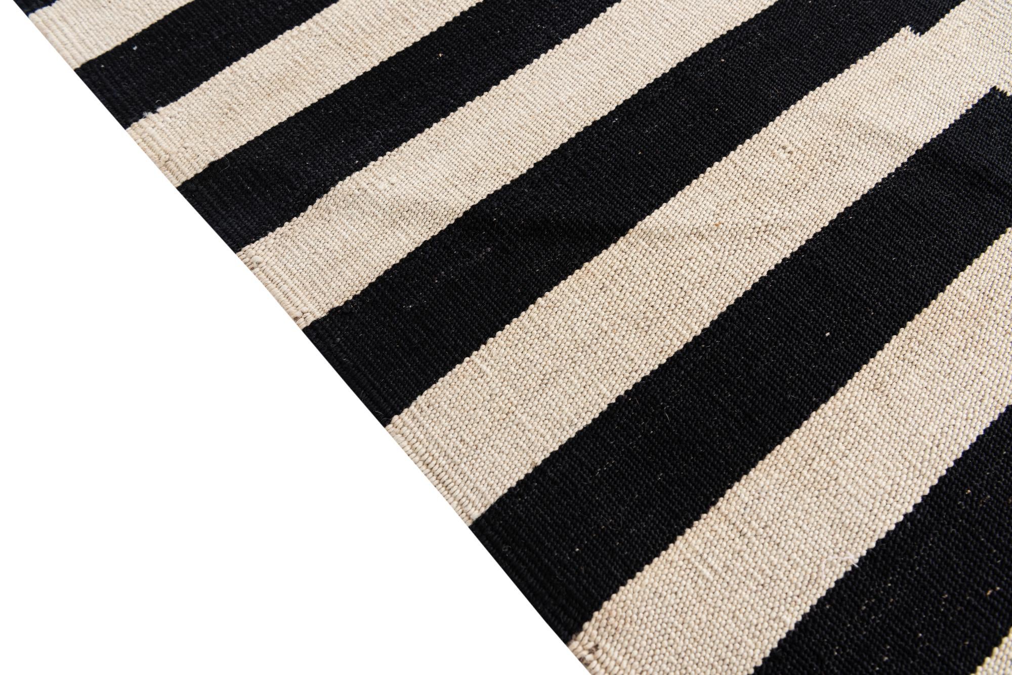 7' x 9' 7 Hand Woven Kilim Modern Wool Rug