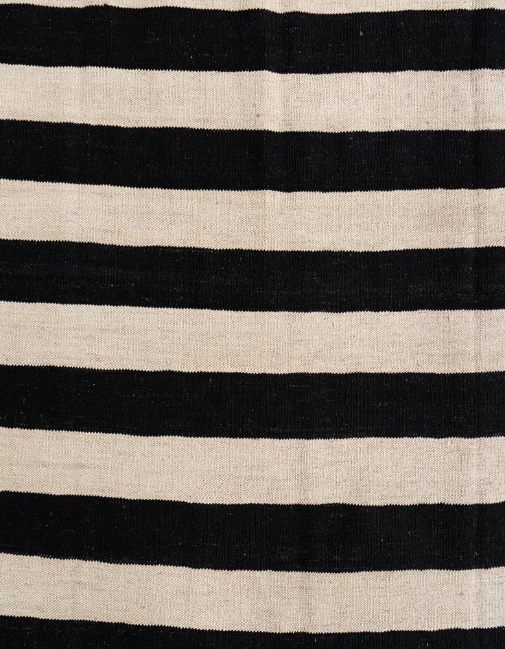 Detail image of 7' x 9' 7  Hand Woven Kilim Modern Wool Rug