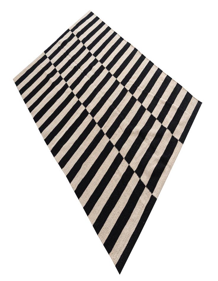 Detail image of 4' 2 x 6'  Hand Woven Kilim Modern Wool Rug