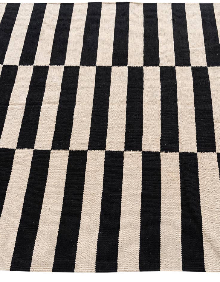 Detail image of 4' 2 x 6'  Hand Woven Kilim Modern Wool Rug