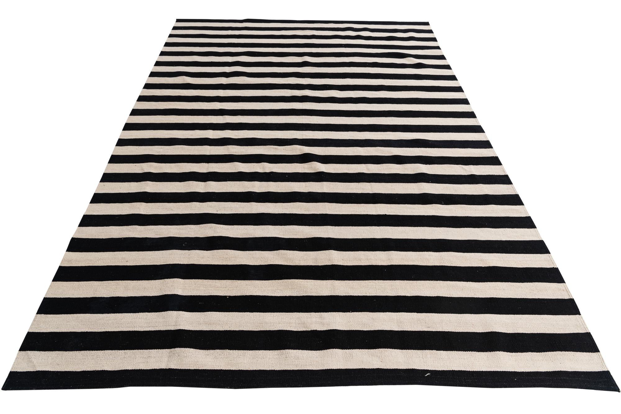 6' 8 x 9' 9 Hand Woven Kilim Modern Wool Rug