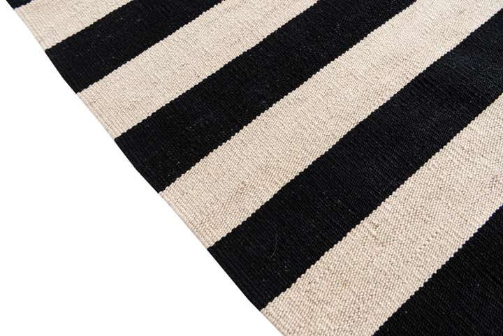 6' 8 x 9' 9 Hand Woven Kilim Modern Wool Rug