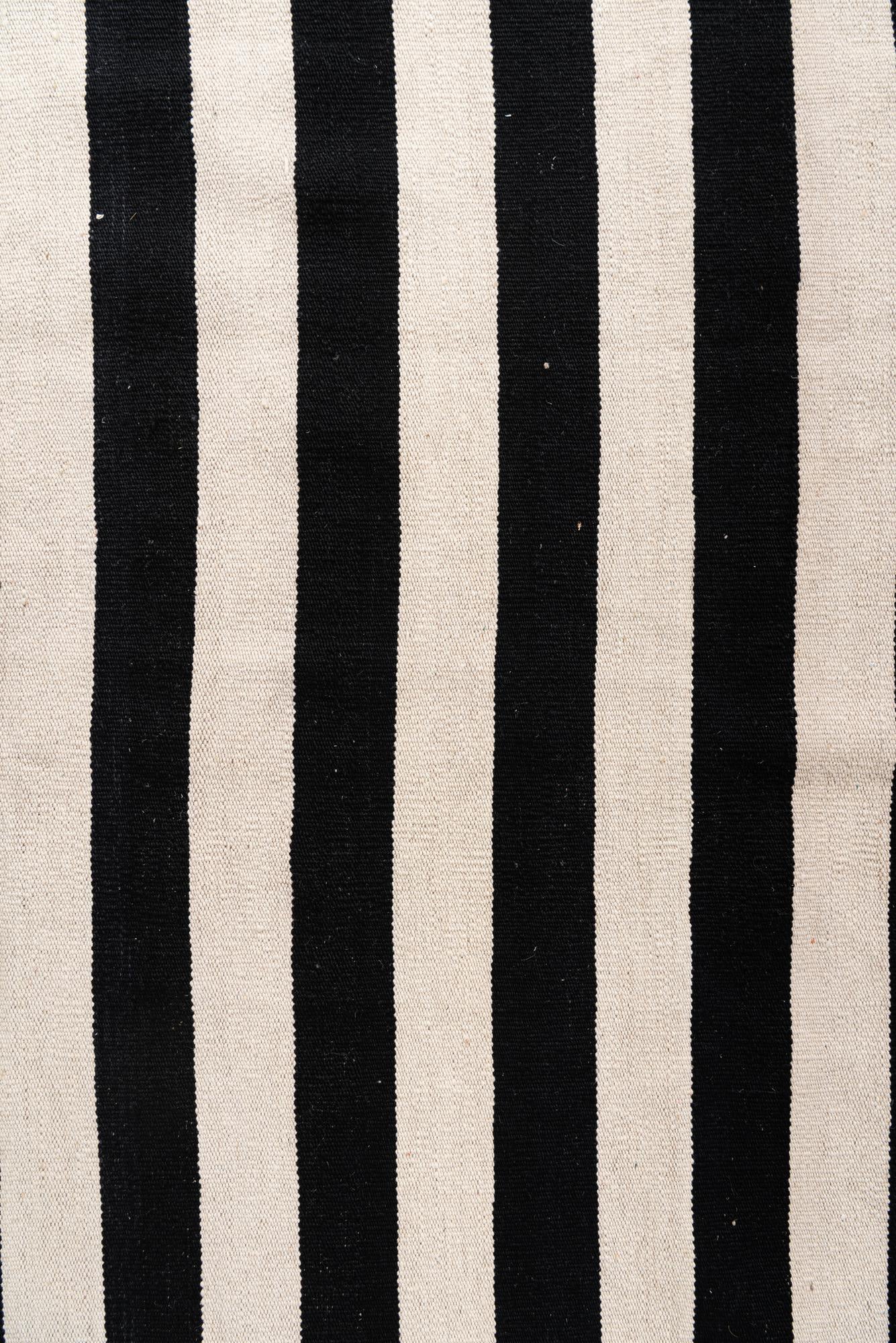 6' 8 x 9' 9 Hand Woven Kilim Modern Wool Rug