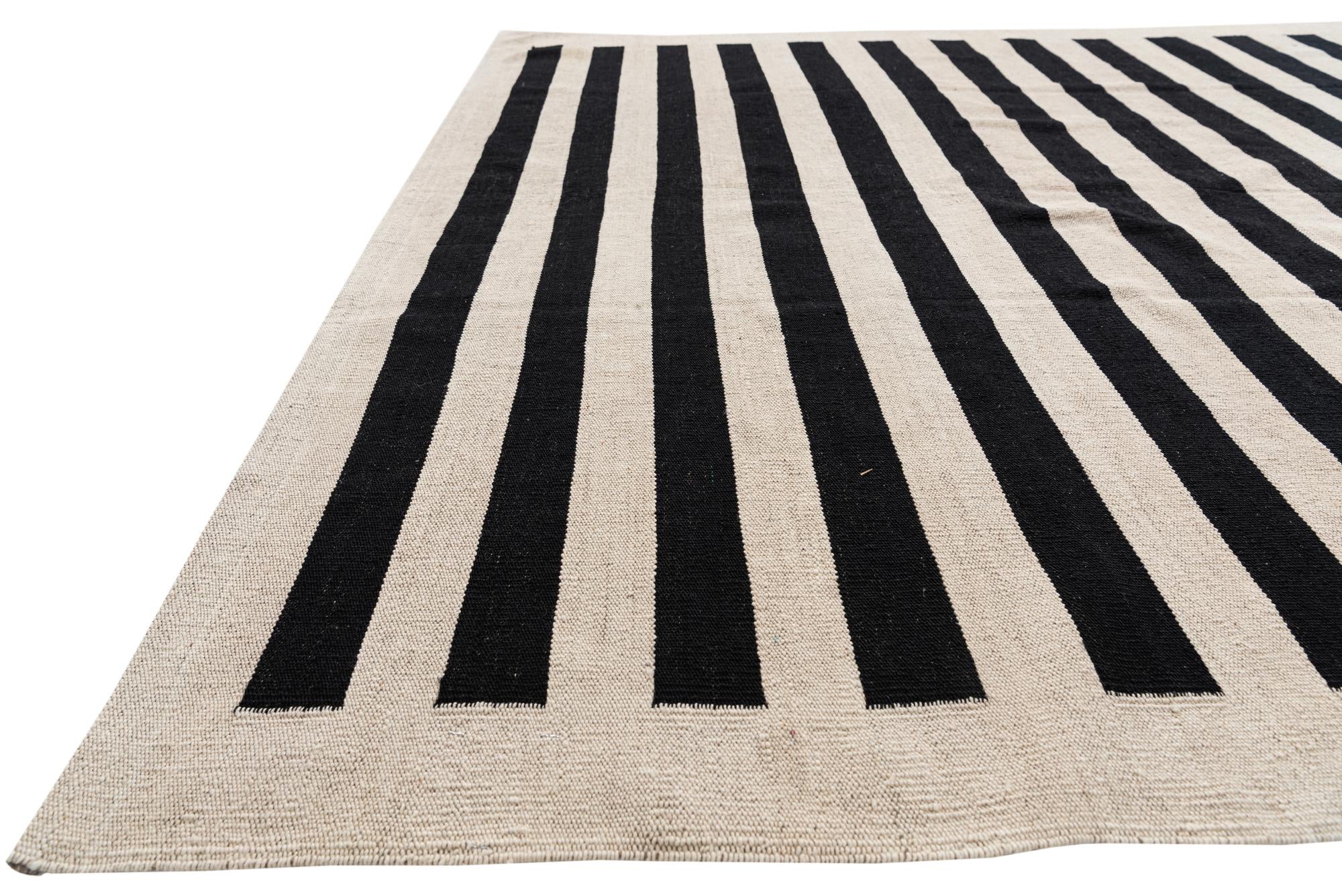 6' 7 x 9' 9 Hand Woven Kilim Modern Wool Rug
