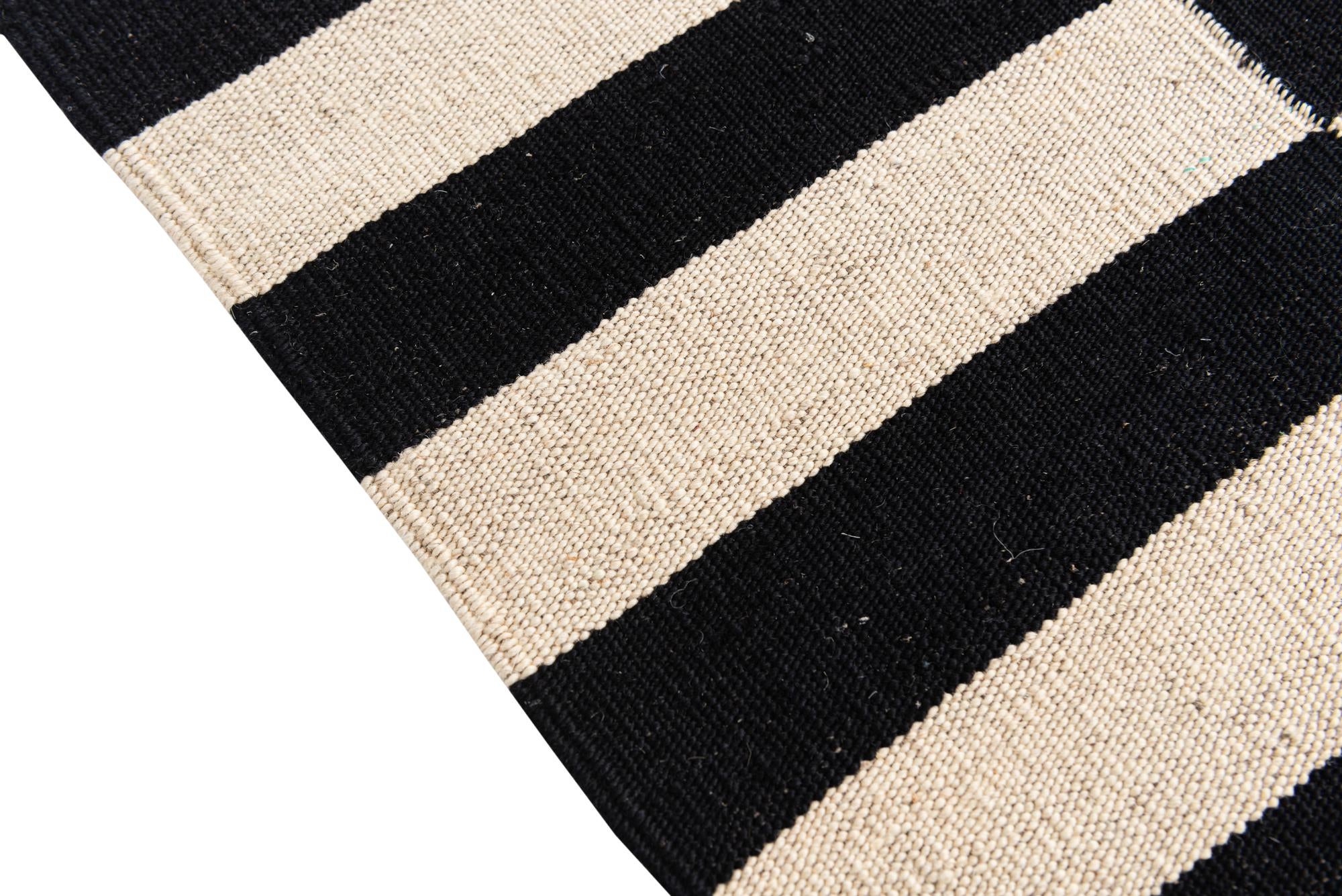 2' 8 x 4' Hand Woven Kilim Modern Wool Rug