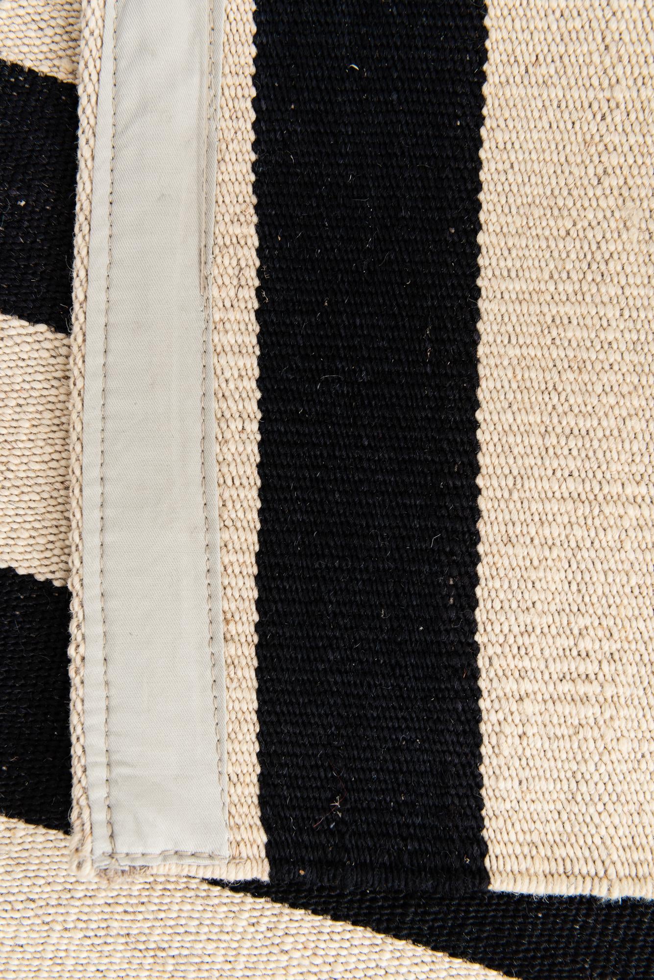 2' 8 x 4' Hand Woven Kilim Modern Wool Rug