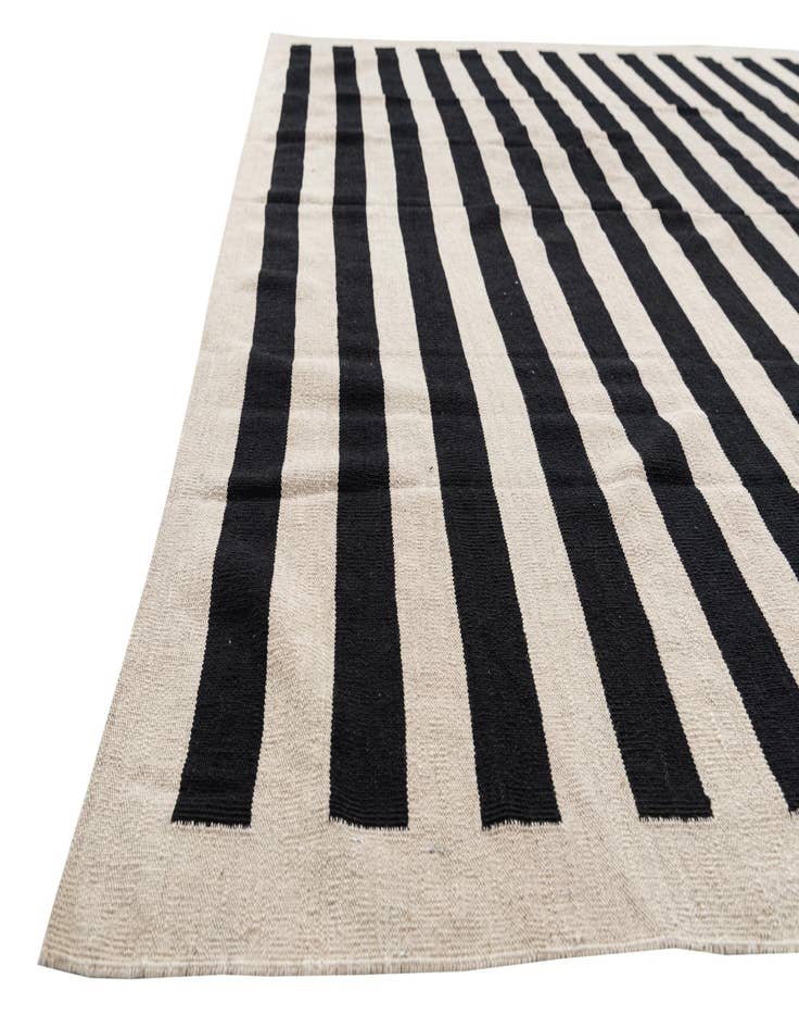 Detail image of 8' 3 x 11'  Hand Woven Kilim Modern Wool Rug