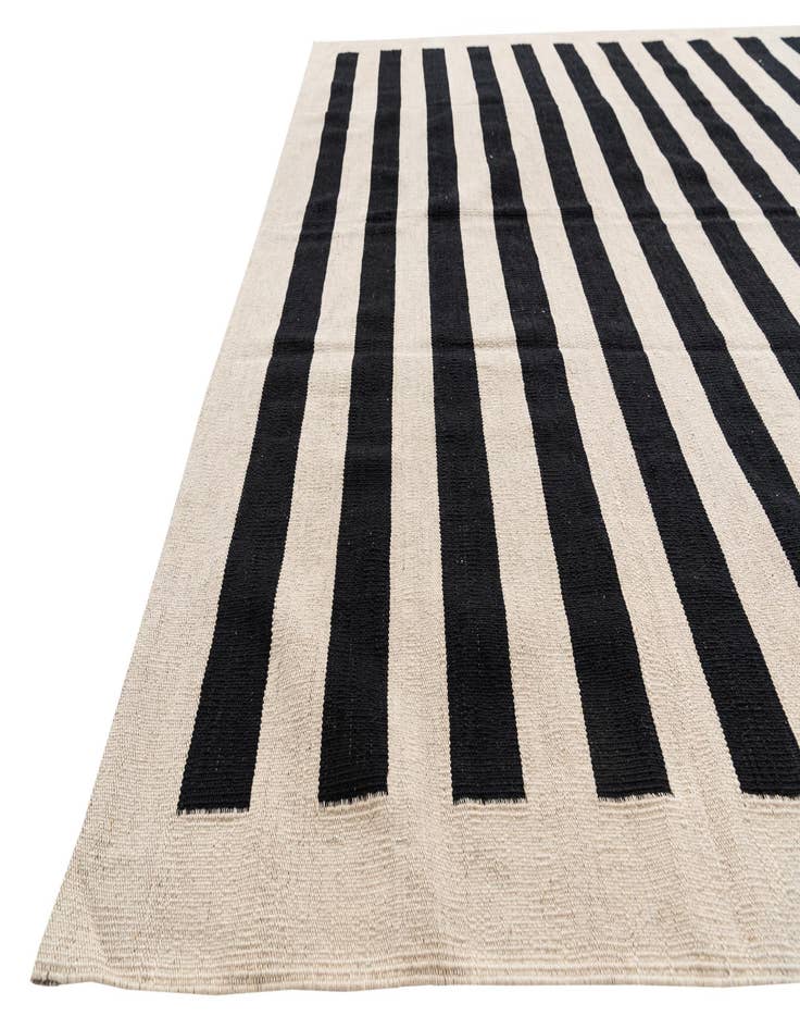 Detail image of 6' 6 x 9' 9  Hand Woven Kilim Modern Wool Rug