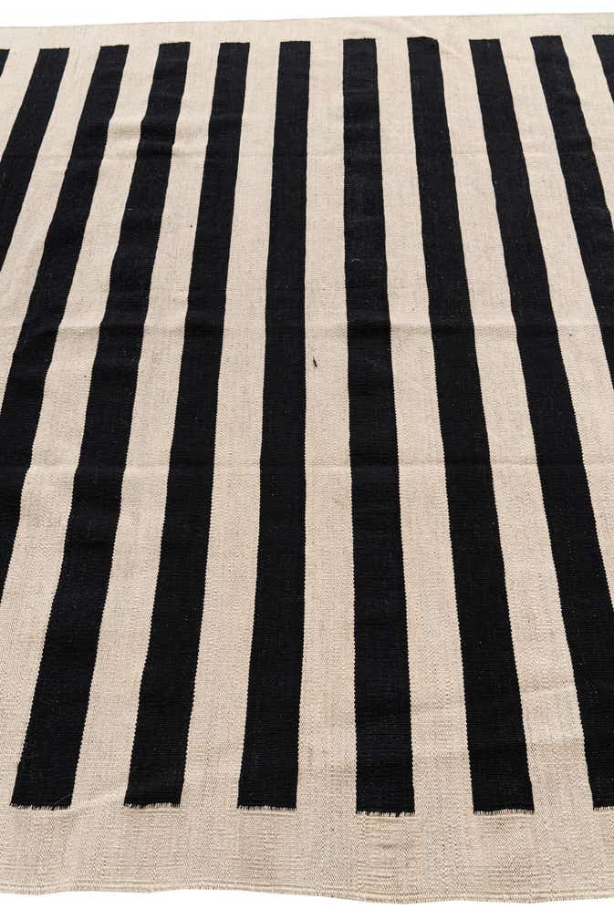 6' 8 x 9' 10 Hand Woven Kilim Modern Wool Rug