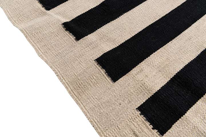 6' 8 x 9' 10 Hand Woven Kilim Modern Wool Rug