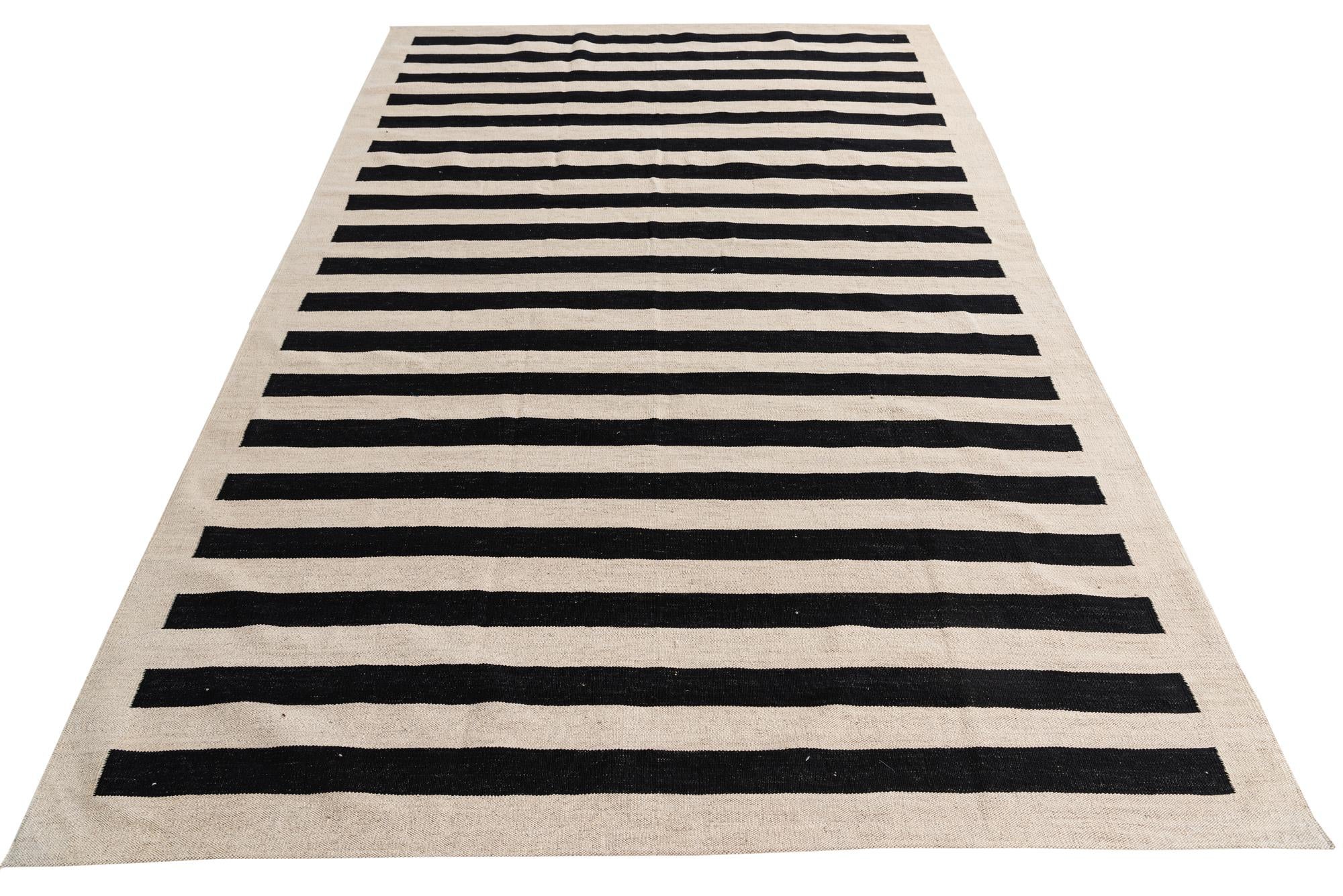 6' 6 x 9' 8 Hand Woven Kilim Modern Wool Rug