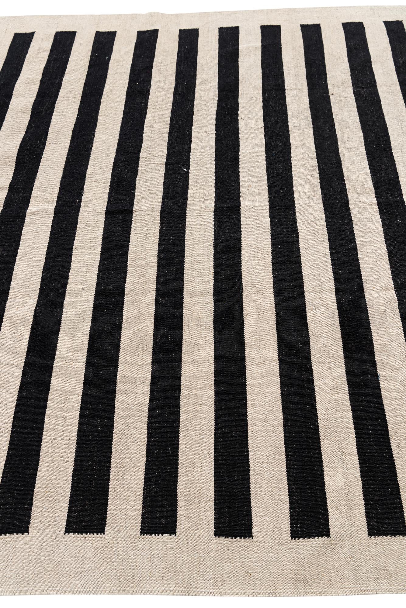 6' 6 x 9' 8 Hand Woven Kilim Modern Wool Rug